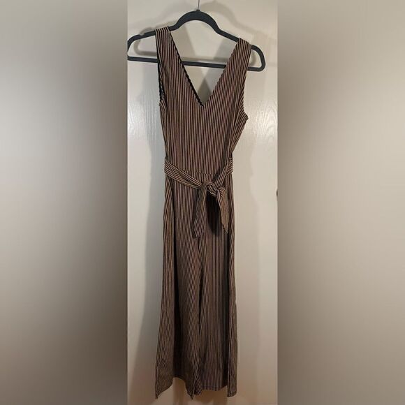 MNG EUC black/tan striped v-neck cross back wrap style jumpsuit Size medium - Picture 1 of 7